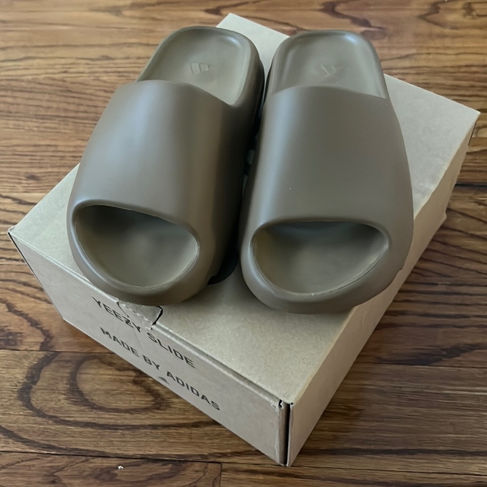 Yeezy Slides